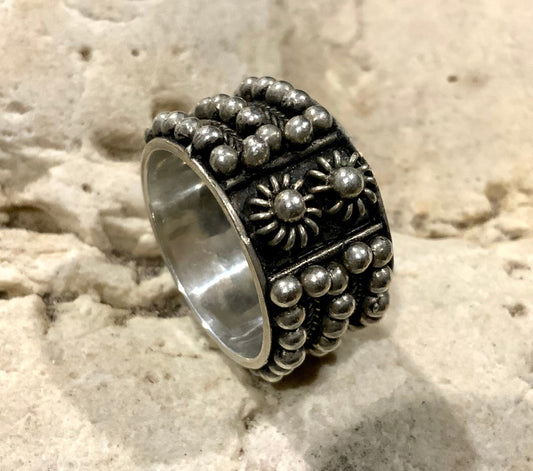SOLD Sterling Silver Native American Sun & Raindrops Tribal Band Ring Size 9.25