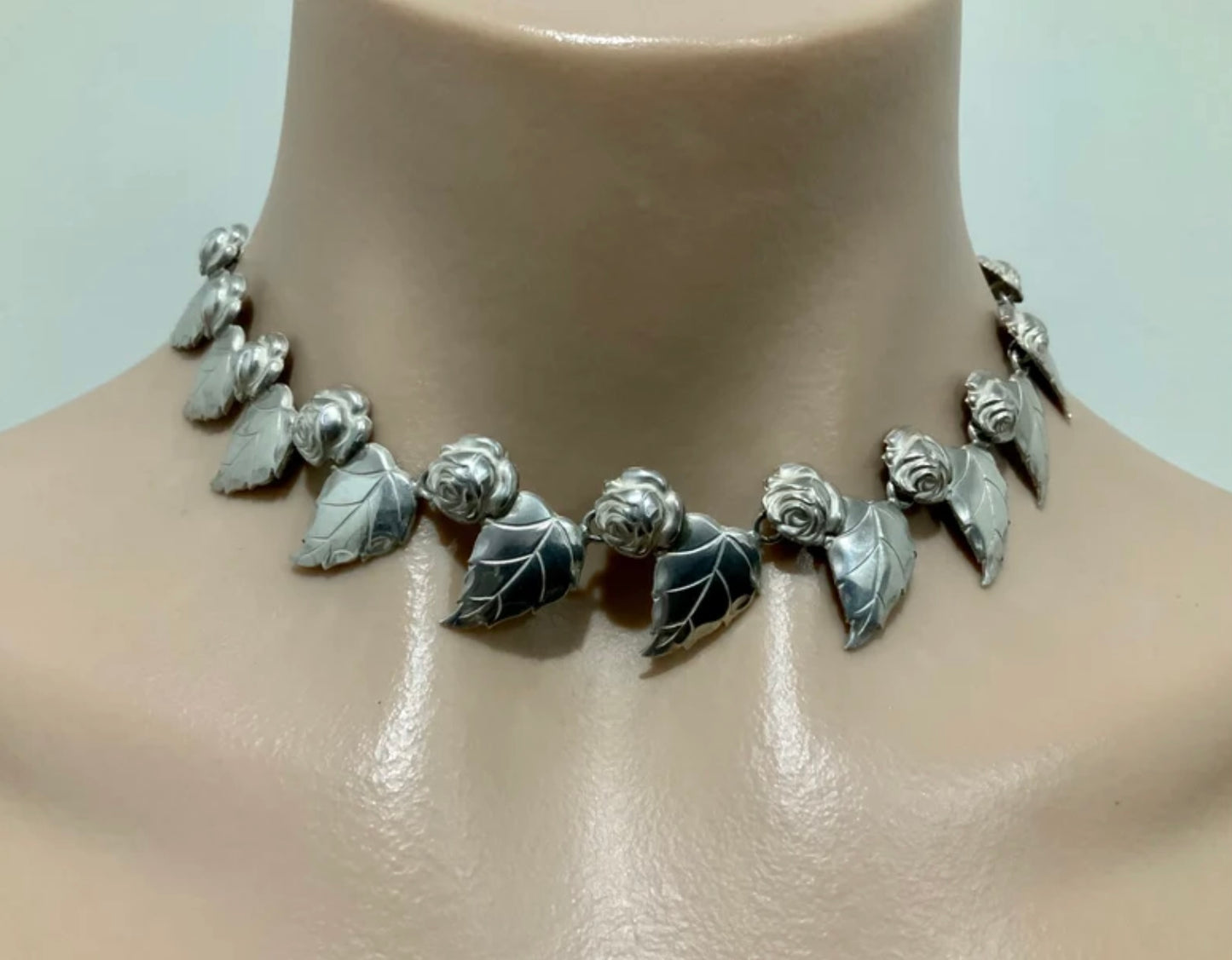 Art Deco Sterling Silver Repousse Rose Flower Link Choker Necklace Signed ARA