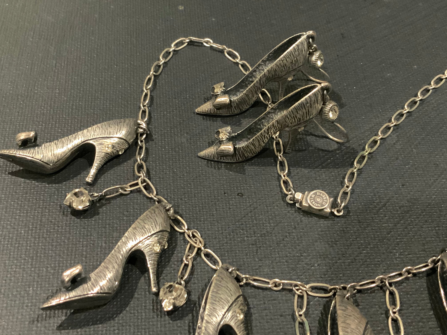 Butler & Wilson Silver Stiletto Heels Necklace & Earrings Set Swarovski Crystal Hearts